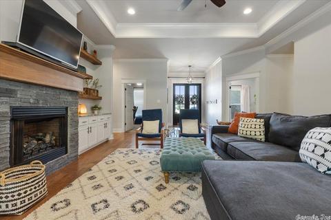 2124 Avondale Dr, Benton, AR 72019 photo 5