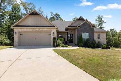 2124 Avondale Dr, Benton, AR 72019 photo 1