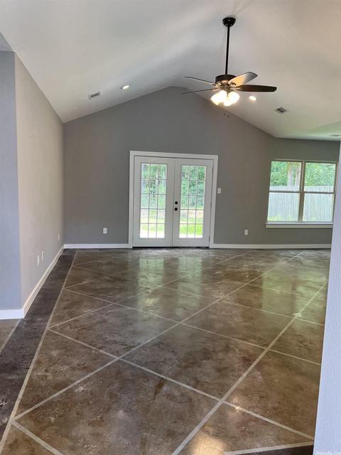225 Iris St, Haskell, AR 72015 photo 2