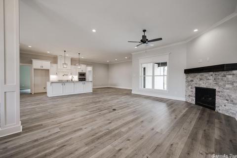 2312 Pleasant Cv, Conway, AR 72034 photo 4