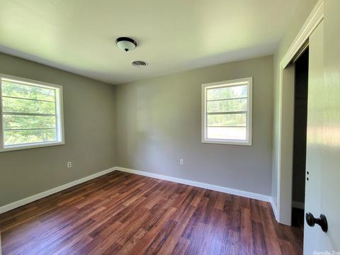 401 Avon Rd, De Queen, AR 71832 photo 6