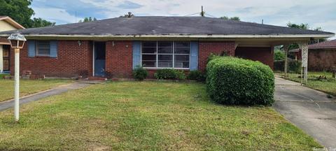 1902 Collegiate Cir, Pine Bluff, AR 71601 photo 1