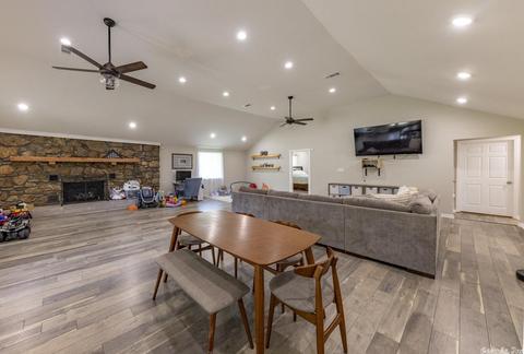 1098 Graham, Benton, AR 72015 photo 12