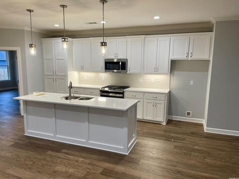 2104 Sable Oaks Cir, Bryant, AR 72022 photo 6