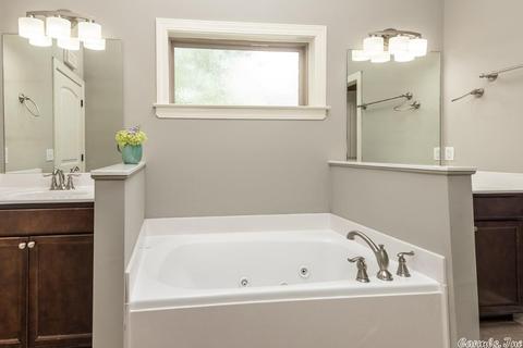 506 Rustling Oaks Cv, Marion, AR 72364 photo 7