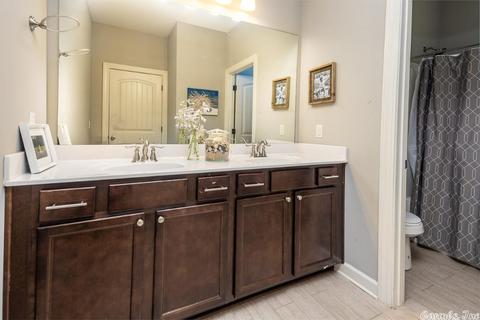 506 Rustling Oaks Cv, Marion, AR 72364 photo 11