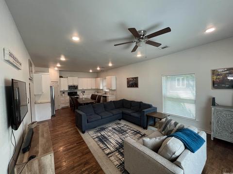2006 E 8th Ave, Pine Bluff, AR 71601 photo 3