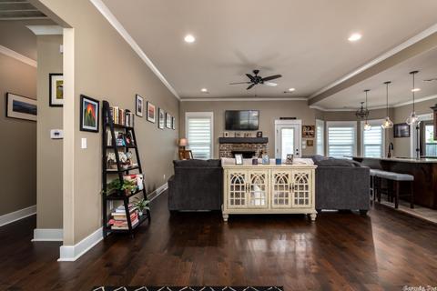 504 Creekside, Bryant, AR 72022 photo 5