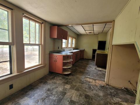 521 N Ninth St, De Queen, AR 71832 photo 5