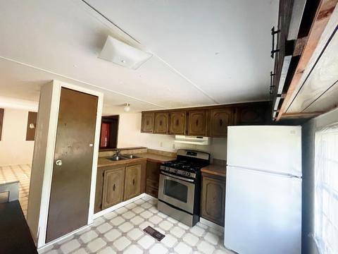 152 N Circle Dr, Ash Flat, AR 72513 photo 18