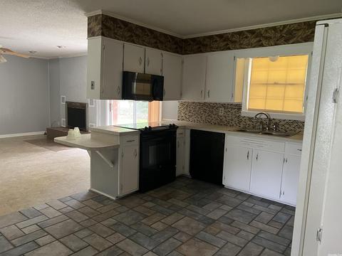 8002 S Pinewood Dr, Pine Bluff, AR 71603 photo 9