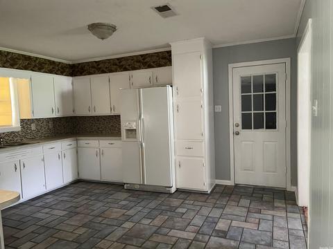 8002 S Pinewood Dr, Pine Bluff, AR 71603 photo 7