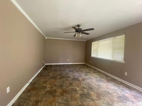 206 NE Second St, Kensett, AR 72082 photo 3