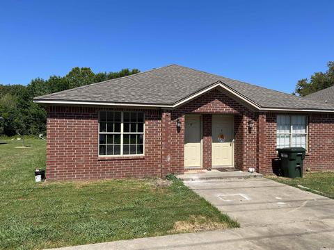 295 S Ash, Conway, AR 72034 photo 1