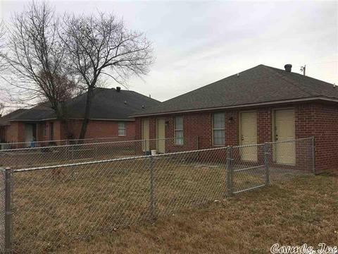 285 S Ash, Conway, AR 72034 photo 2