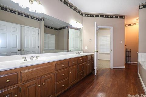 2406 Oakbrook, Benton, AR 72015 photo 35