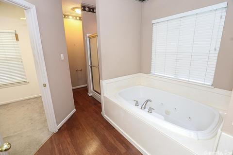 2406 Oakbrook, Benton, AR 72015 photo 38