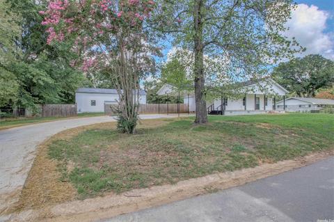 4 Crain Dr, Bryant, AR 72022 photo 1