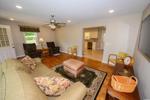 109 4th St, Cotter, AR 72626 photo 9