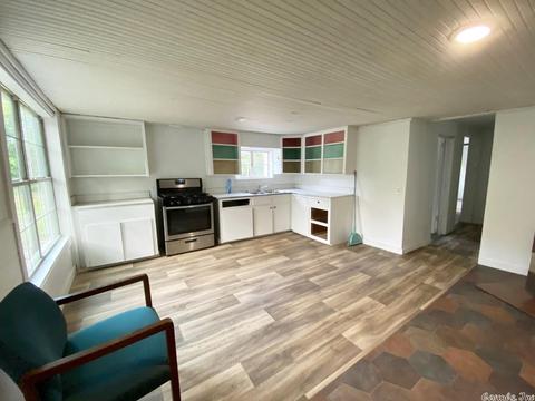 327 Pine St, Clinton, AR 72031 photo 5
