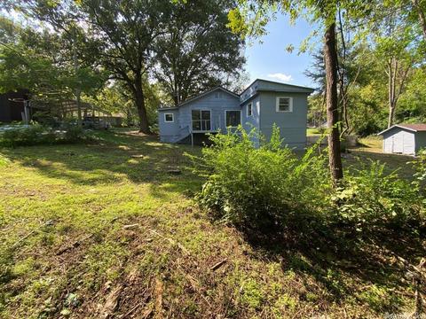 327 Pine St, Clinton, AR 72031 photo 4