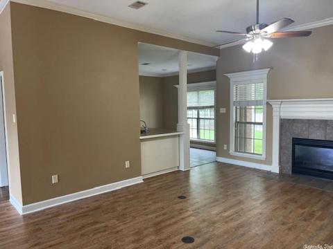 1105 Montana, Conway, AR 72034 photo 3