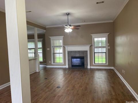 1105 Montana, Conway, AR 72034 photo 2