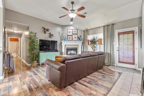 1011 Clinton Ct, Alexander, AR 72002 photo 4