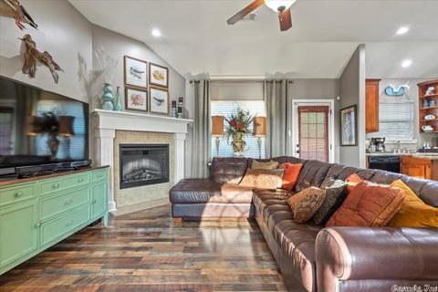 1011 Clinton Ct, Alexander, AR 72002 photo 2