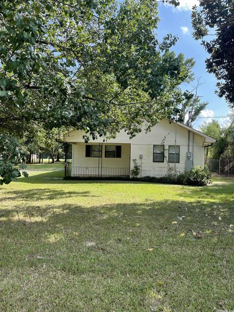 8610 Woodhaven Dr, Pine Bluff, AR 71603 | 45 Photos | MLS #22033224 ...
