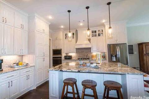 1500 Green Tree Dr, Conway, AR 72034 photo 8