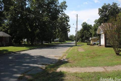 1605 E 8th Ave, Pine Bluff, AR 71601 photo 3