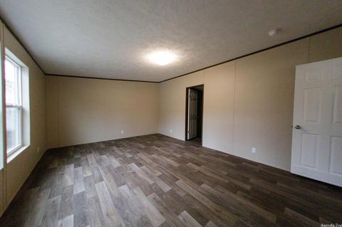 1310 Caroline Cv, Haskell, AR 72015 photo 13