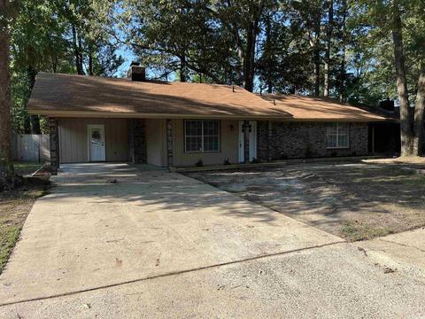4906 Skylark Dr, Pine Bluff, AR 71603 photo 2