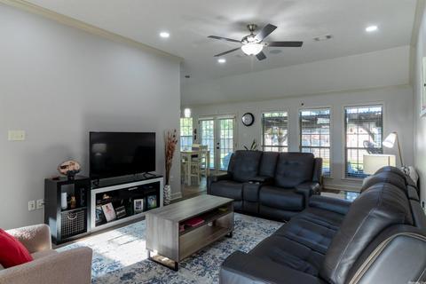 1905 Clarks Dr, Conway, AR 72034 photo 5