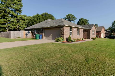 1905 Clarks Dr, Conway, AR 72034 photo 2