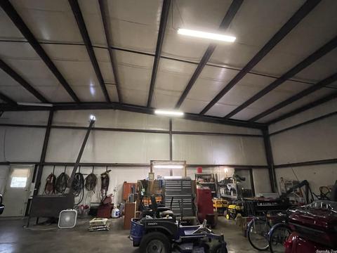 21500 White Estates Rd, Bauxite, AR 72011 photo 4