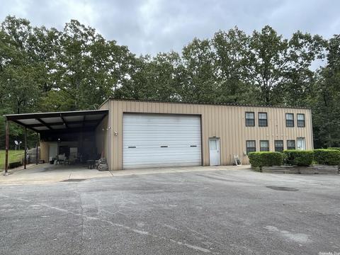 21500 White Estates Rd, Bauxite, AR 72011 photo 2