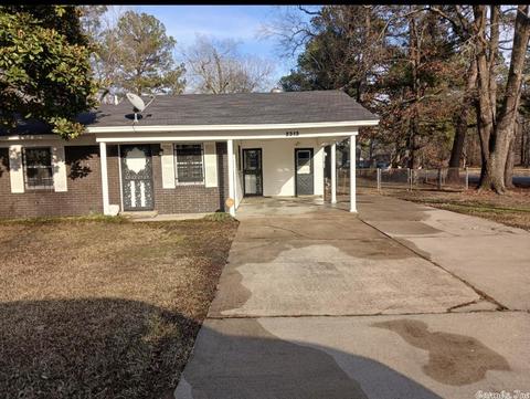 2313 Crestwood, Pine Bluff, AR 71603 photo 1