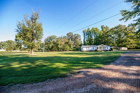 37 Carroll, Morrilton, AR 72110 photo 3