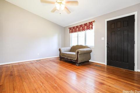 2519 N Lakeview, Benton, AR 72015 photo 7