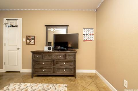 2211 Richland Park Dr, Bryant, AR 72022 photo 13