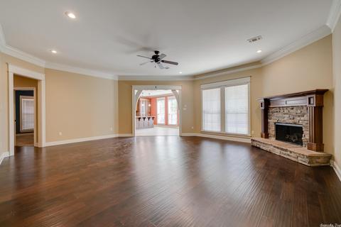5355 Trinity Xing, Conway, AR 72032 photo 2