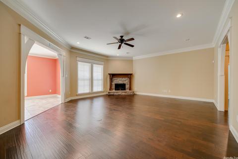 5355 Trinity Xing, Conway, AR 72032 photo 3