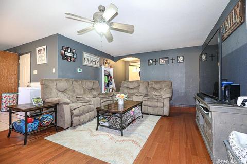 516 Marion St, Benton, AR 72015 photo 10