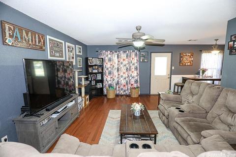 516 Marion St, Benton, AR 72015 photo 6