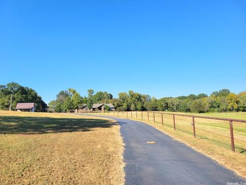 941 E Stilwell Ave, De Queen, AR 71832 photo 1