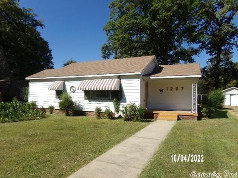 1207 W 30th Ave, Pine Bluff, AR 71603 photo 1