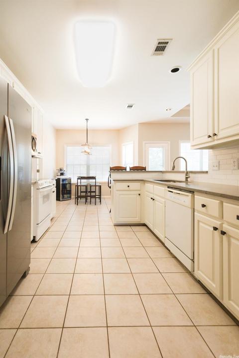 2202 Byron Dr, Bryant, AR 72022 photo 11