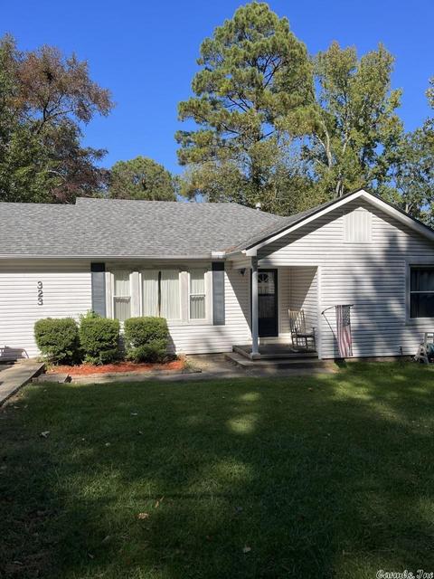 323 E Willis St, Monticello, AR 71655 photo 3